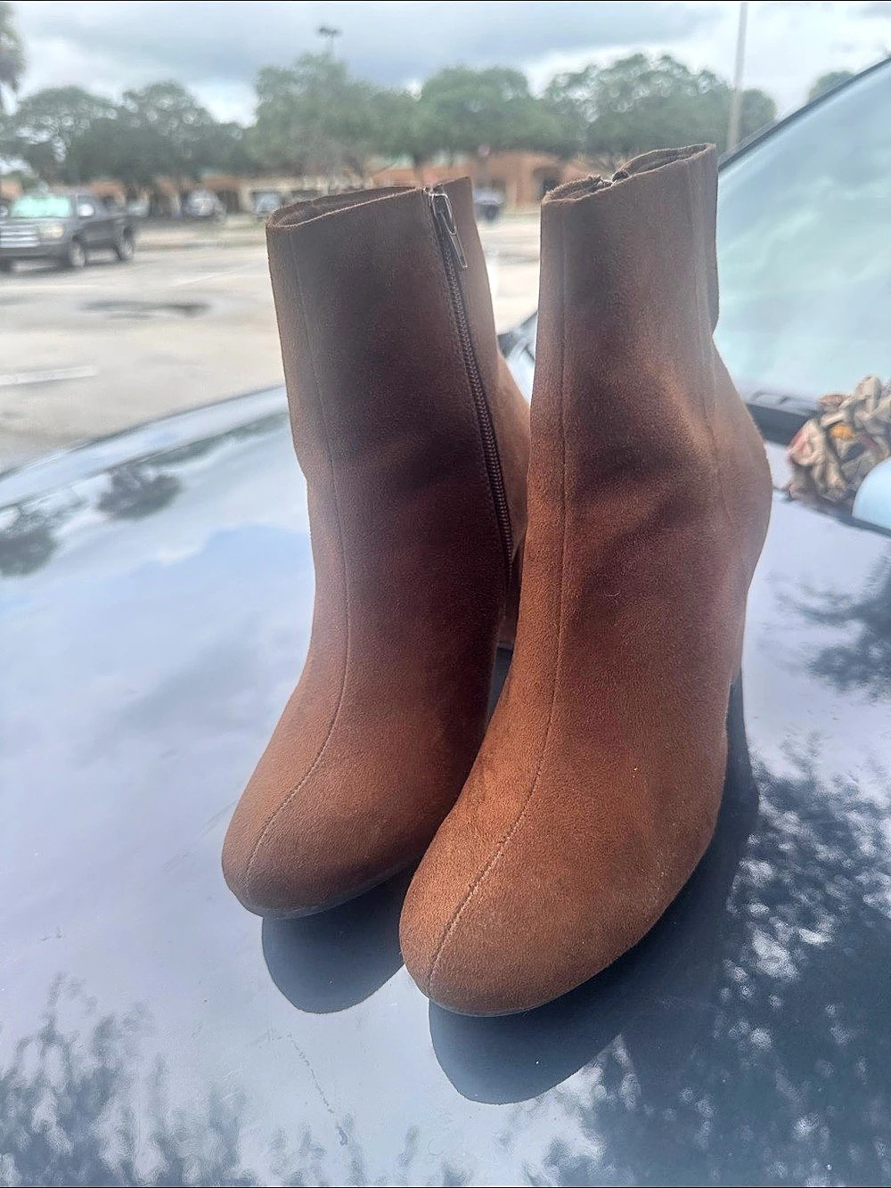 Brown Heeled Boots Like New